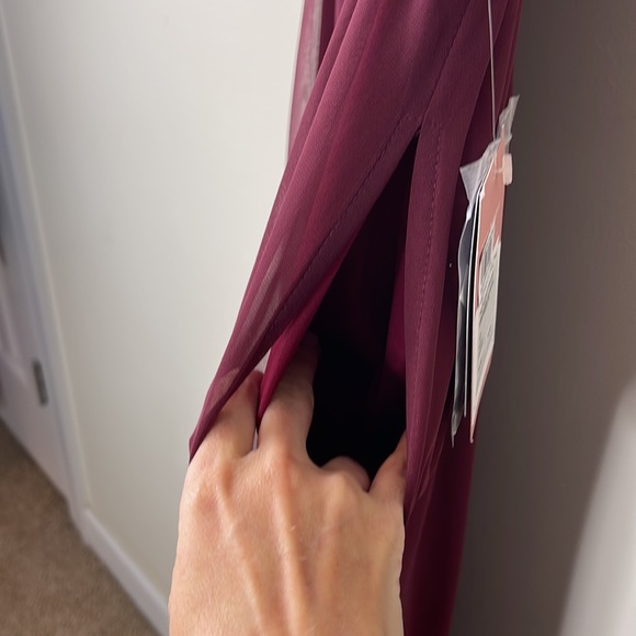 BIRDY GREY Jan Scoop Neck Column Gown In Cabernet NWT Size Small - Picture 4 of 11